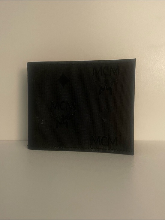 MCM Men\'s Black Leather Bi-Fold Wallet
